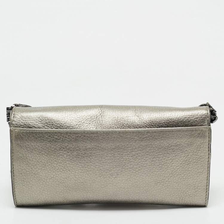 Pre Owned Tory Burch Metallic Grey Leather Logo Embossed Flap Clutch Bag