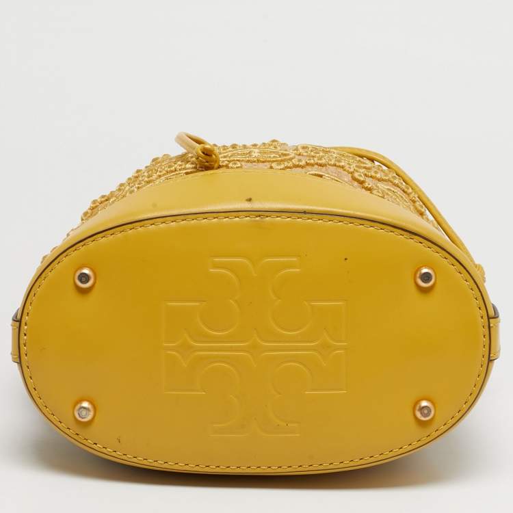 Pre Owned Tory Burch Yellow/Beige Leather and Raffia T Monogram Bucket Bag