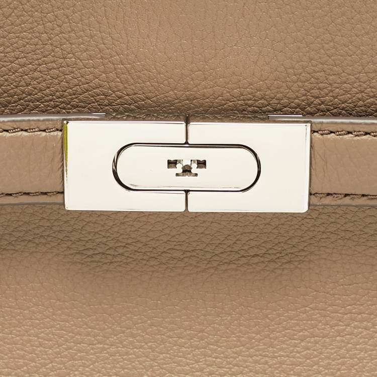 مملوكة مسبقًا Tory Burch Tricolor Leather and Suede Petite Lee Radziwill Double Top Handle Bag