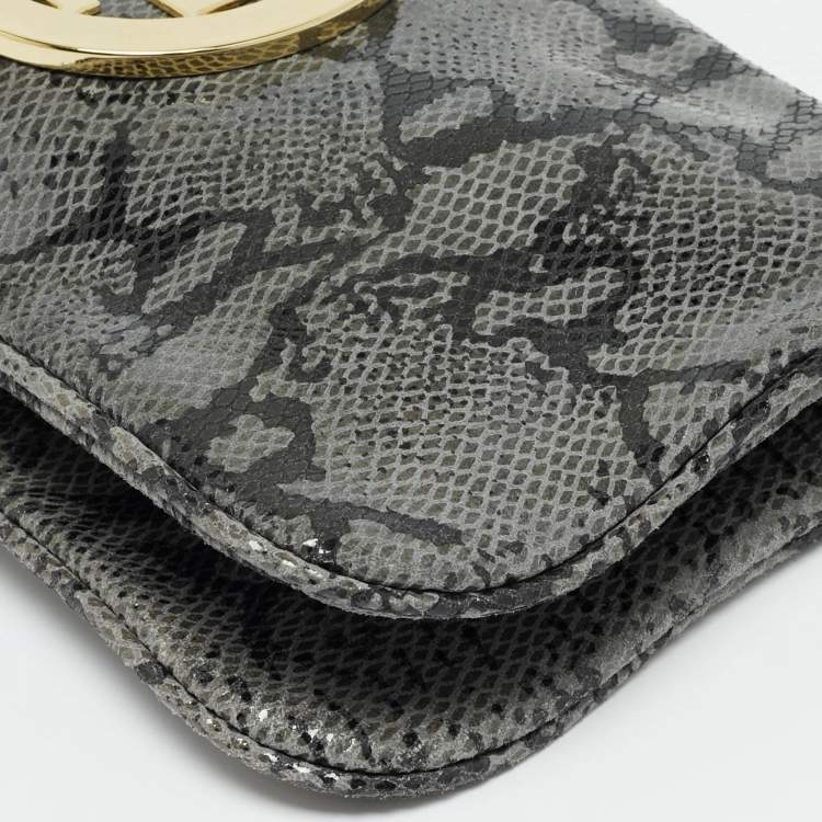 مملوكة مسبقًا Tory Burch Reva Flap Grey Python Print Suede Shoulder Bag