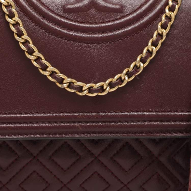 مملوكة مسبقًا Tory Burch Fleming Small Burgundy Leather Shoulder Bag