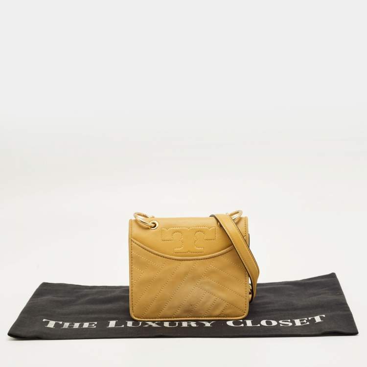 مملوكة مسبقًا Tory Burch Alexa Mini Mustard Leather Shoulder Bag