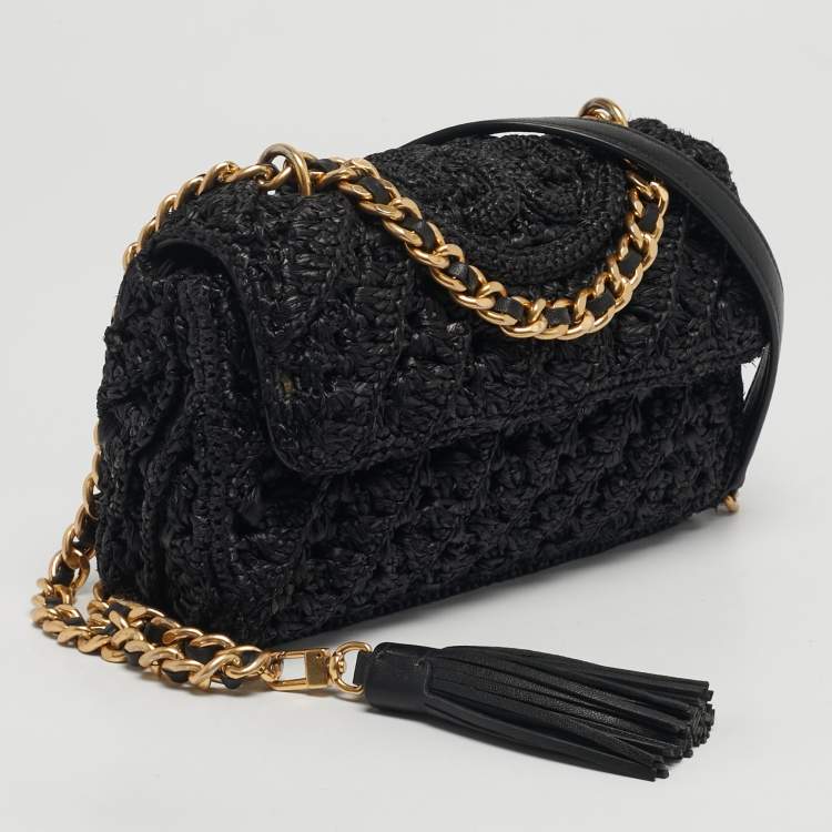 مملوكة مسبقًا Tory Burch Fleming Crochet Small Black Straw Shoulder Bag