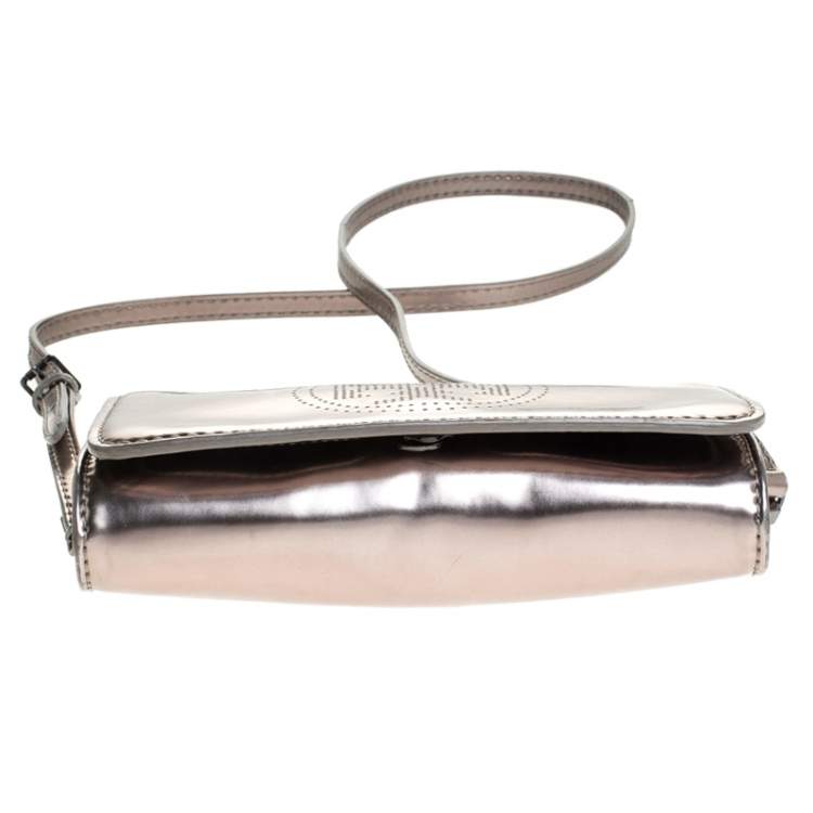 Pre Owned Tory Burch Metallic Grey Patent Leather Flap Crossbody Bag