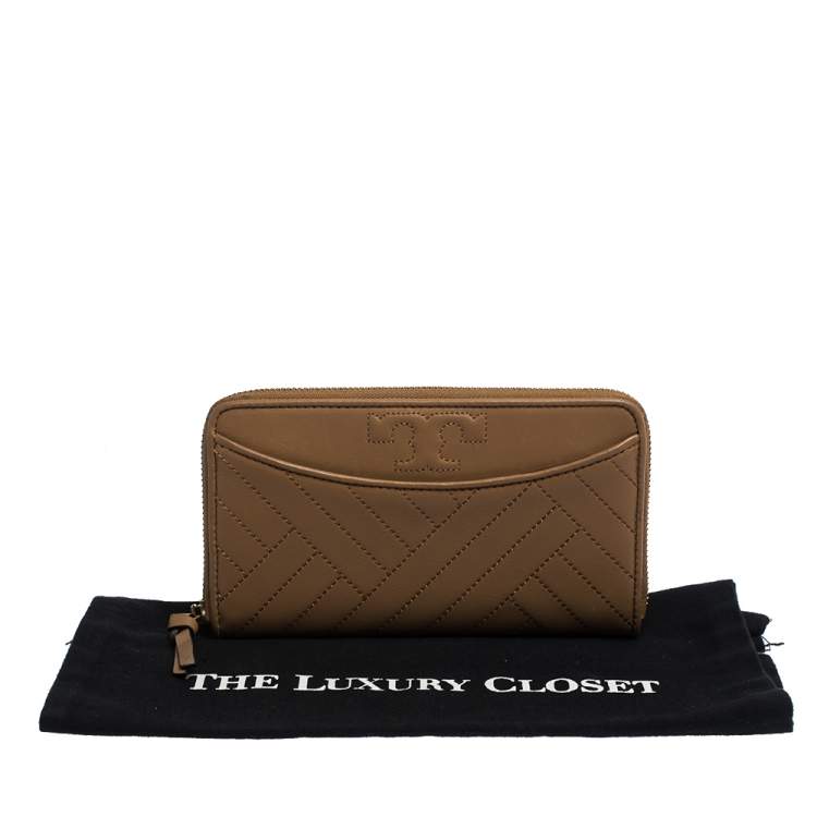 Pre Owned Tory Burch Tan Leather Alexa Zip Around Wallet