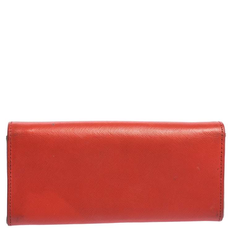 Pre Owned Tory Burch Red Leather Robinson Flap Continental Wallet