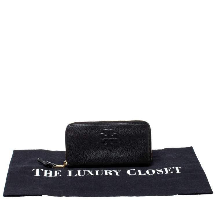 Pre Owned Tory Burch Black Leather Zip Around Wallet  