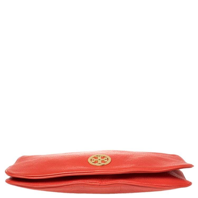 Pre Owned Tory Burch Red Leather Logo Chain Clutch 