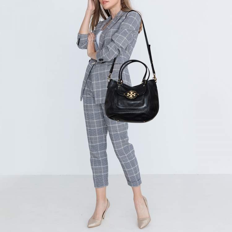 Pre Owned Tory Burch Black Leather Amanda Hobo