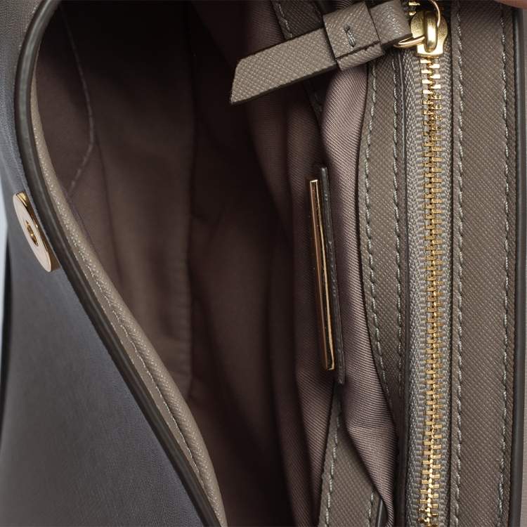 Pre Owned Tory Burch Taupe Leather Robinson Small Top Handle Bag