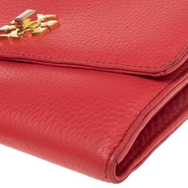 Pre Owned Tory Burch Coral Red Pebbled Leather Kira Crossbody Bag