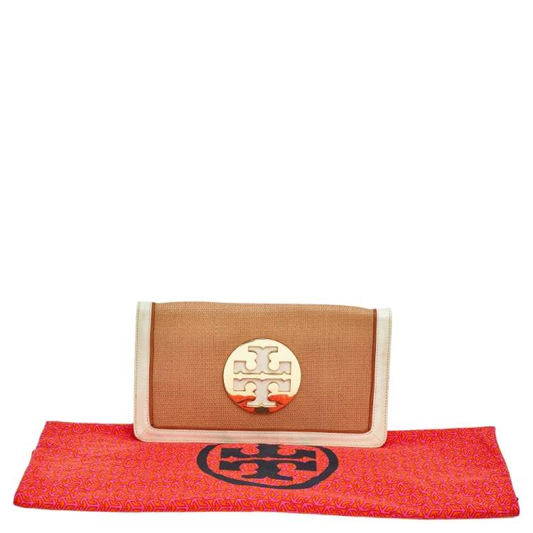 Pre Owned Tory Burch Beige/Off White Raffia And Patent Leather Reva Foldover Clutch