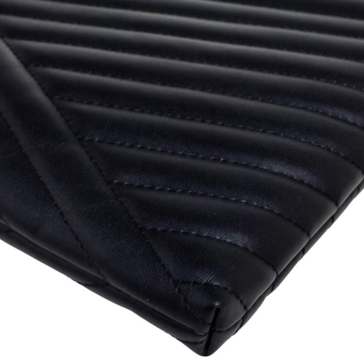 Pre Owned Tory Burch Black Chevron Quilted Leather Kira Pouch