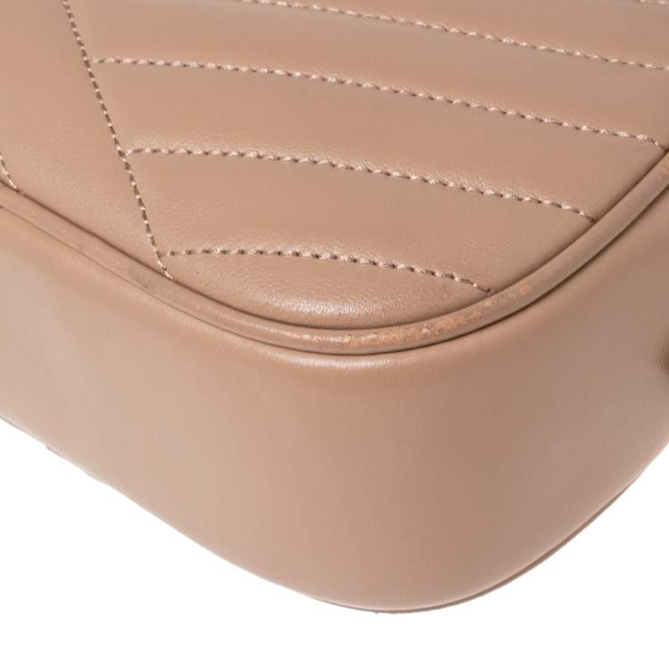 Pre Owned Tory Burch Beige Quilted Leather Small Kira Camera Bag