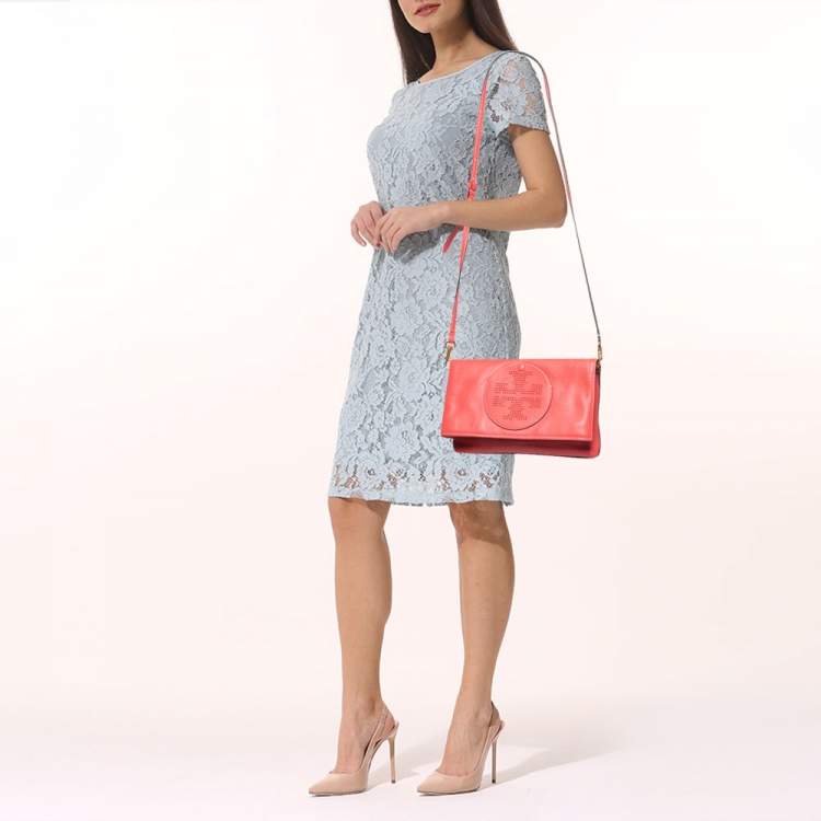 مملوكة مسبقًا Tory Burch Red Leather Perforated Logo Fold Over Crossbody Bag