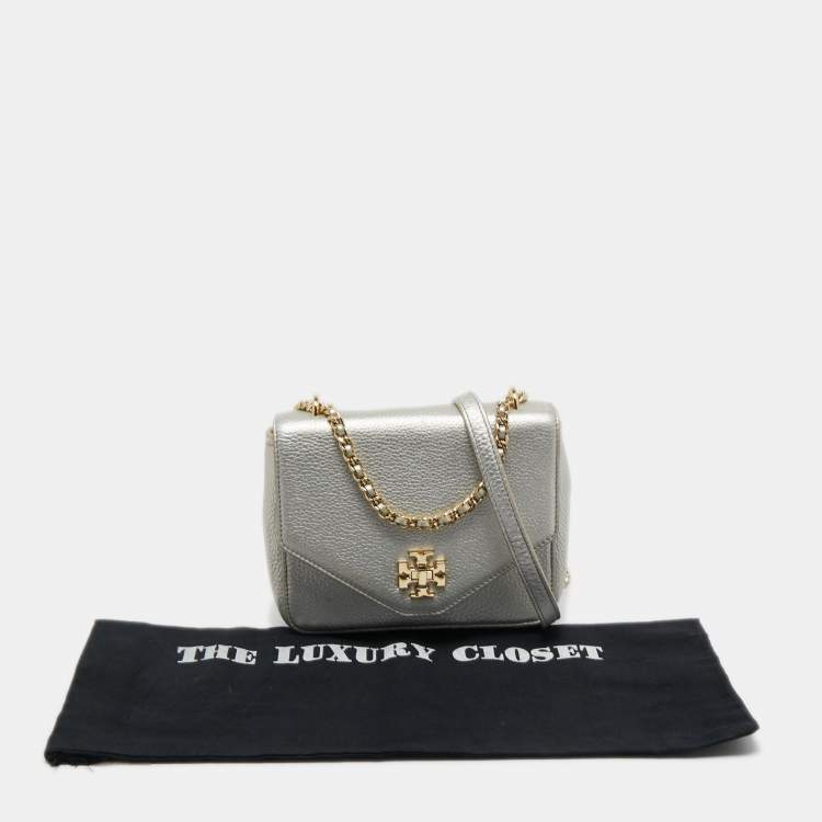 Pre Owned Tory Burch Silver Leather Mini Kira Crossbody Bag