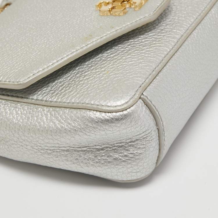 Pre Owned Tory Burch Silver Leather Mini Kira Crossbody Bag
