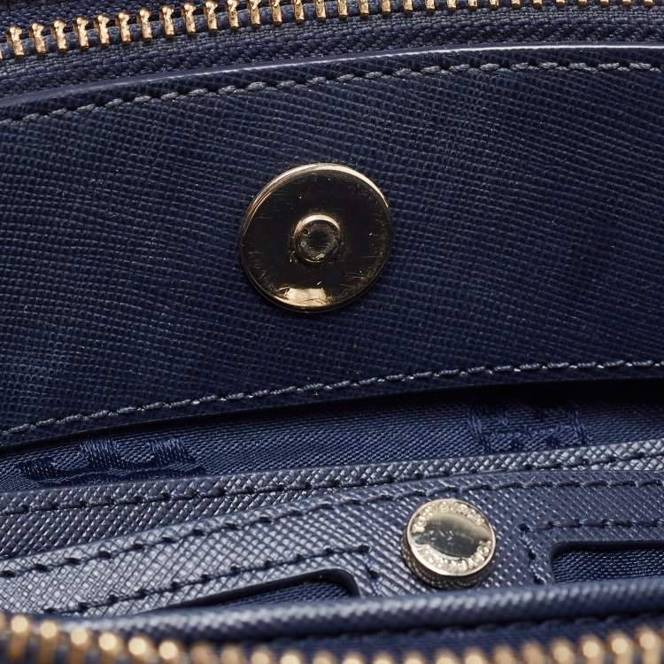 Pre Owned Tory Burch Navy Blue Quilt Stitched Leather Robinson Tote