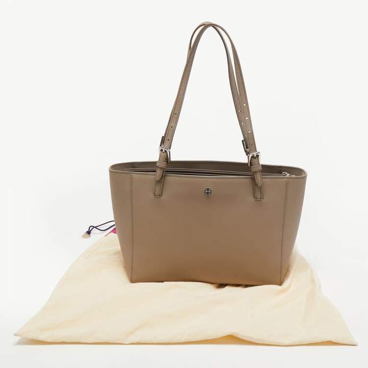 Pre Owned Tory Burch Grey Saffiano Leather York Buckle Tote