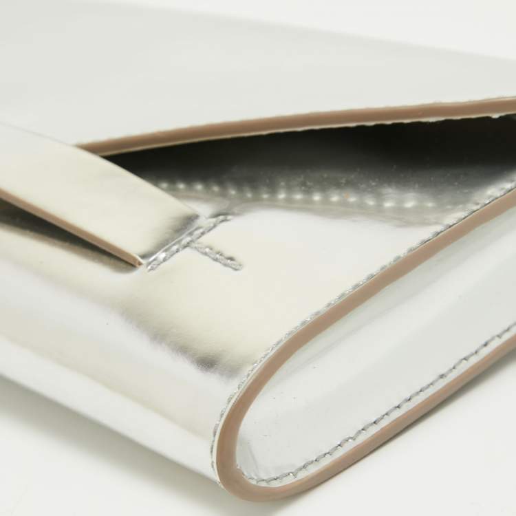 Pre Owned Tory Burch Silver Leather Envelope Clutch