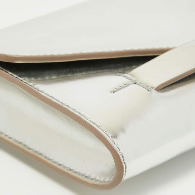 Pre Owned Tory Burch Silver Leather Envelope Clutch