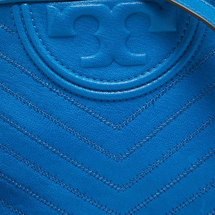 Pre Owned Tory Burch Blue Chevron Leather Fleming Camera Crossbody Bag