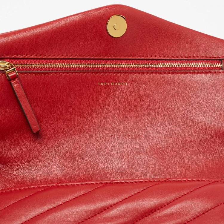 Pre Owned Tory Burch Red Chevron Quilted Leather Kira Wallet On Chain