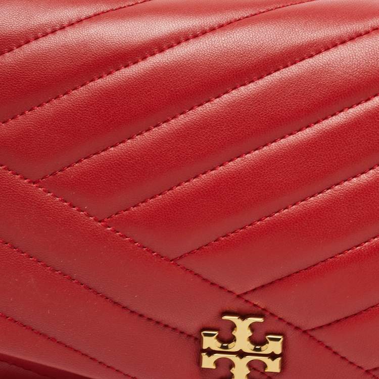Pre Owned Tory Burch Red Chevron Quilted Leather Kira Wallet On Chain