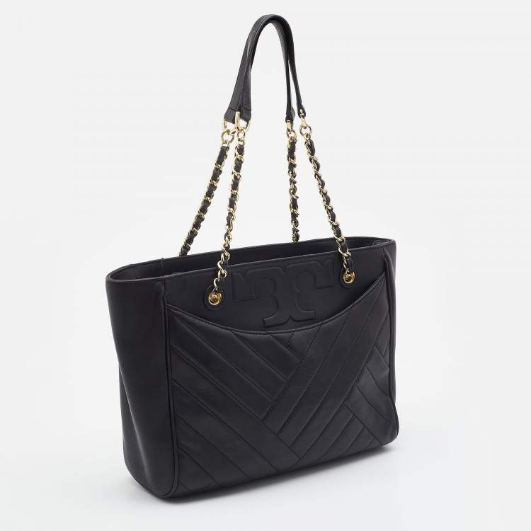 Pre Owned Tory Burch Black Quilted Leather Alexa Chain Tote