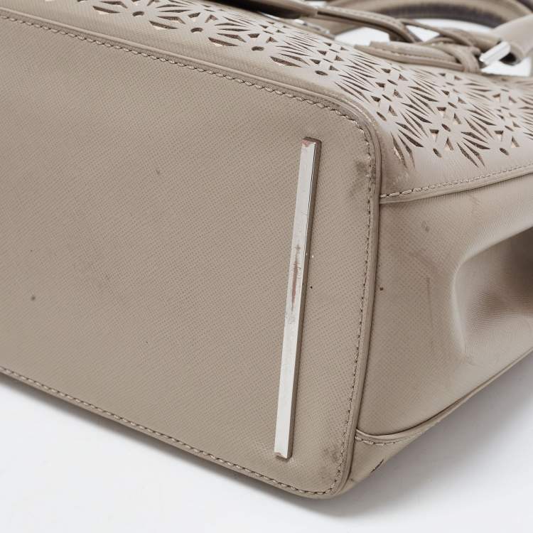 Pre Owned Tory Burch Grey Floral Laser Cut Leather Double Zip Robinson Tote 