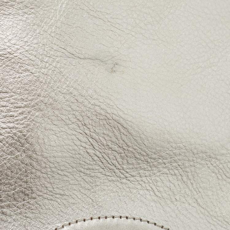 Pre Owned Tory Burch Metallic Silver Leather Reva Clutch