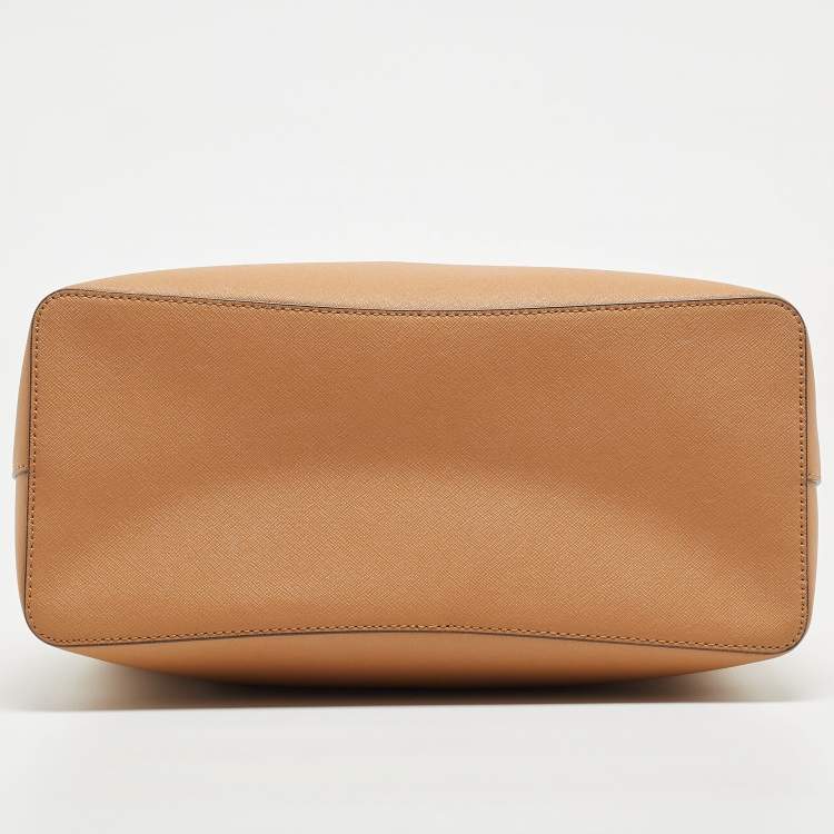 Pre Owned Tory Burch Tan Leather Triple Compartment Robinson Tote