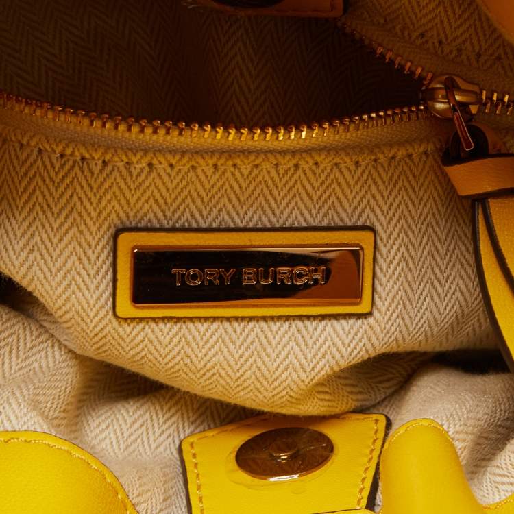 Pre Owned Tory Burch Yellow Chevron Leather Kira Bucket Crossbody Bag