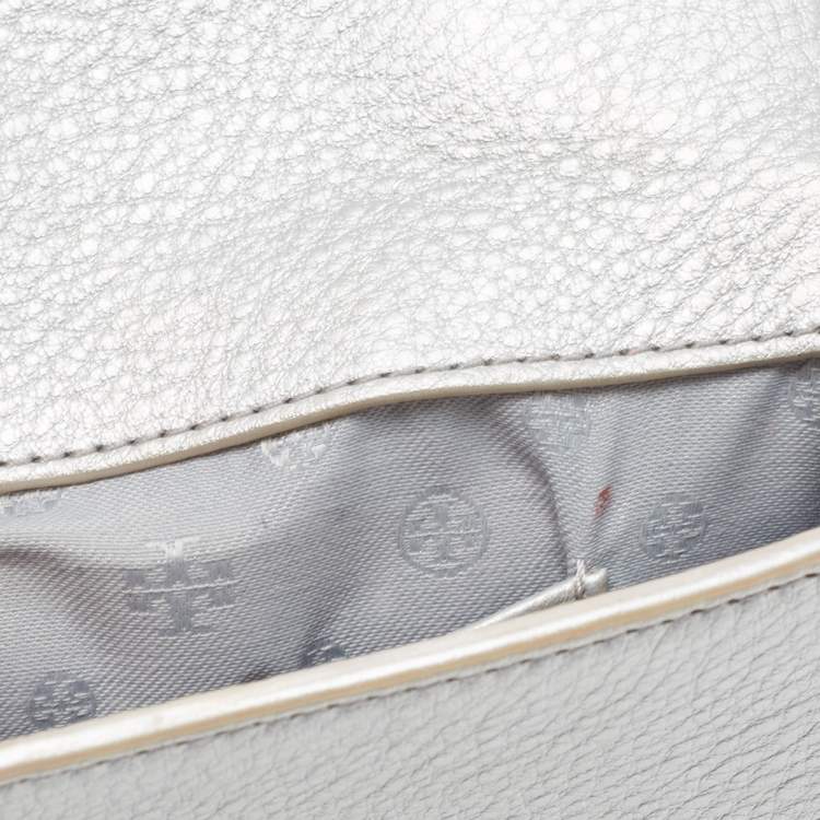 Pre Owned Tory Burch Silver Leather Mini Kira Crossbody Bag