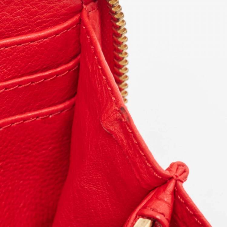 Pre Owned Tory Burch Red Leather Amanda Continental Zip Around Wallet