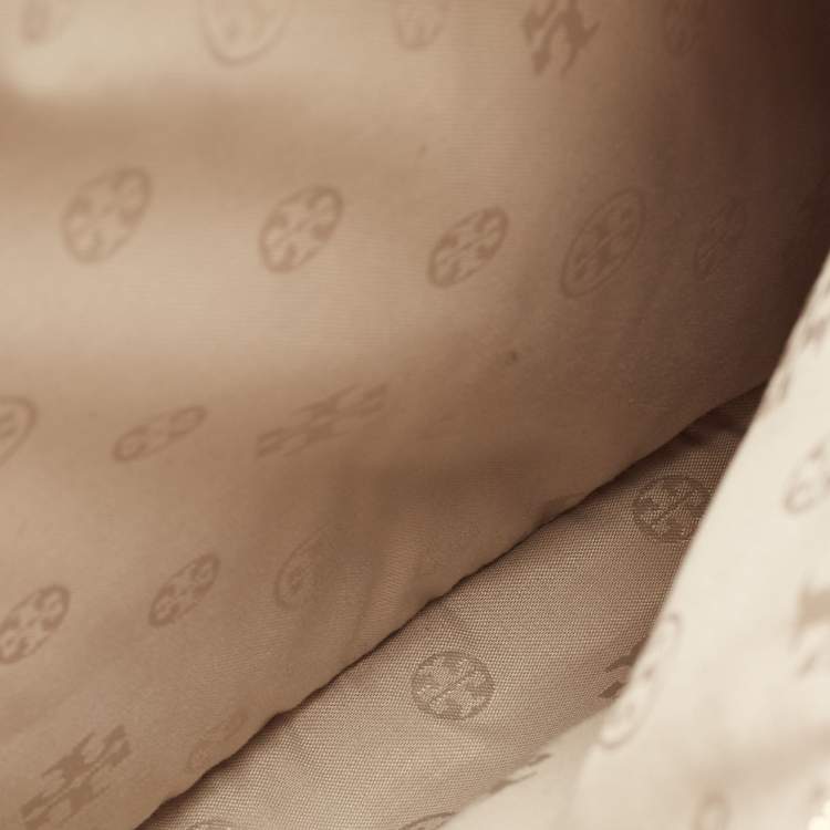 Pre Owned Tory Burch Beige Saffiano Patent and Leather Robinson Double Zip Tote