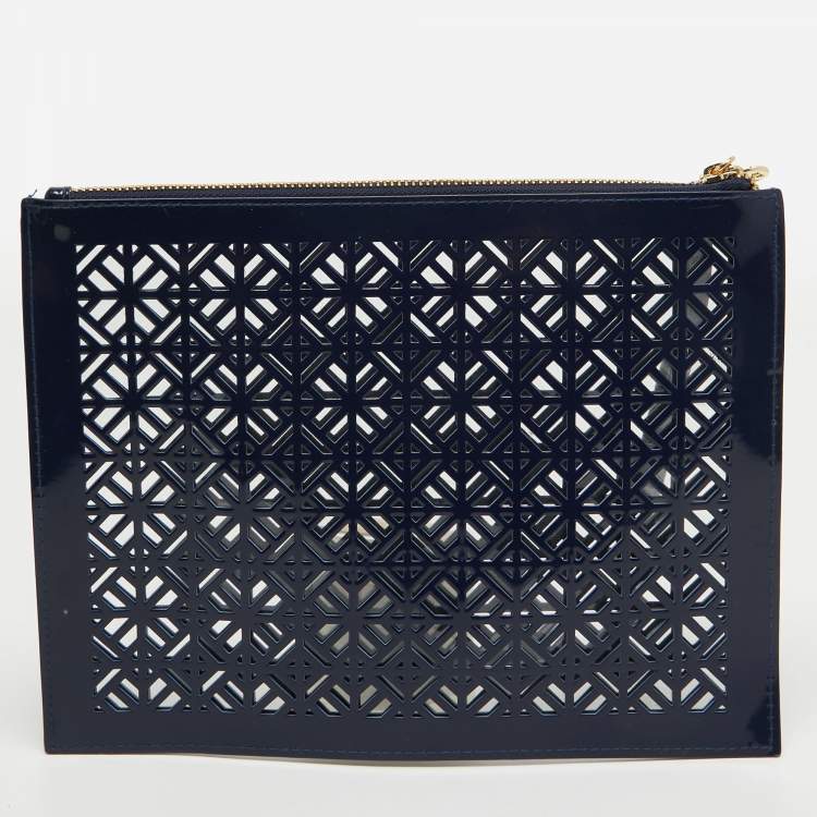 Pre Owned Tory Burch Blue Laser Cut Patent Leather Wristlet Pouch