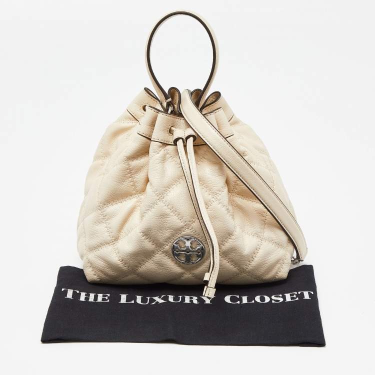 Pre Owned Tory Burch Cream Quilted Leather Willa Drawstring Bucket Bag 