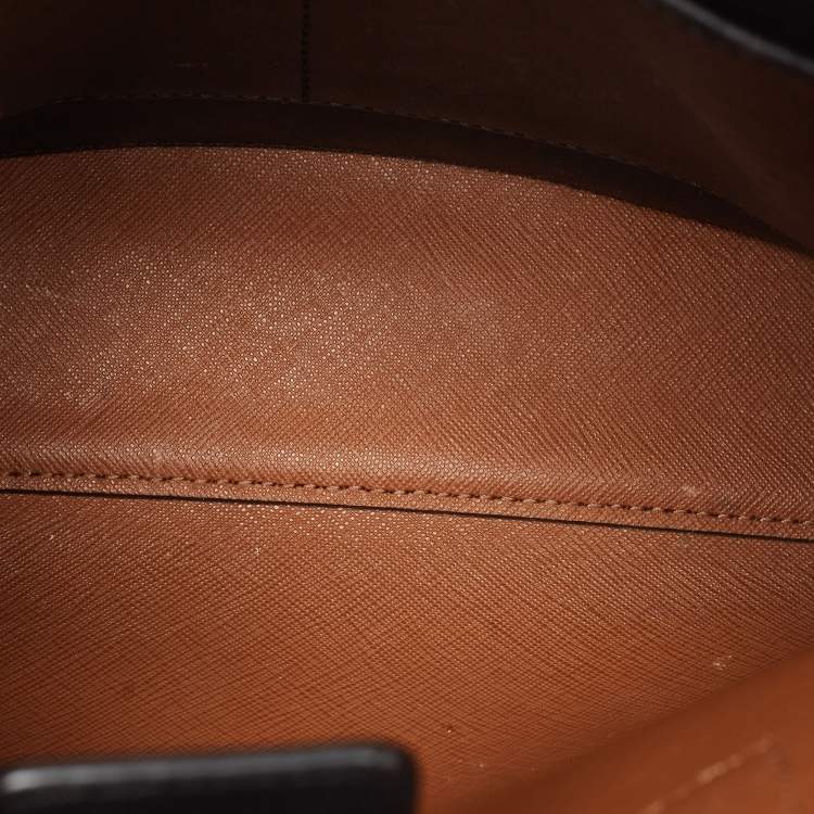 Pre Owned Tory Burch Black Leather Walker Tote