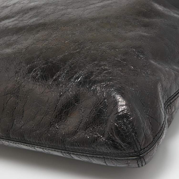 Pre Owned Tory Burch Black Crinkled Patent Leather Embossed Tote