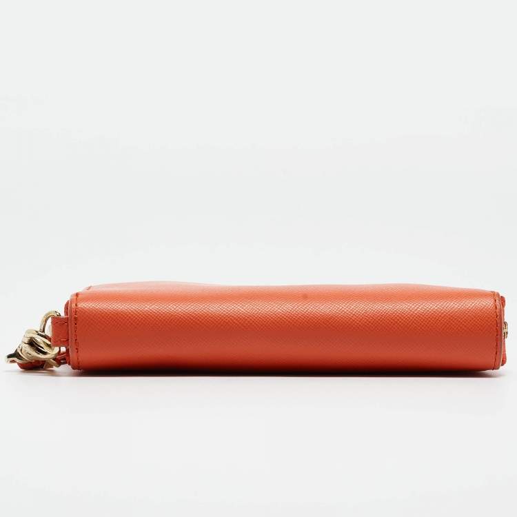 Pre Owned Tory Burch Orange Leather Robinson Zip Around Wristlet Wallet