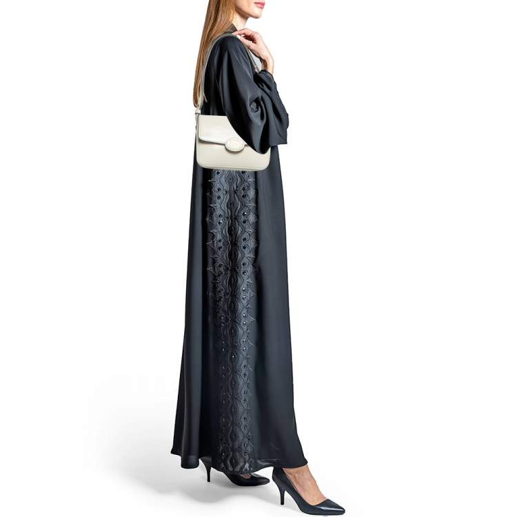 Pre Owned Tory Burch Off White Patent Leather Robinson Spazzolato Shoulder Bag