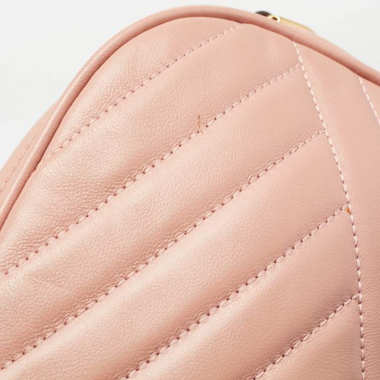 Pre Owned Tory Burch Pink Chevron Leather Small Kira Camera Bag