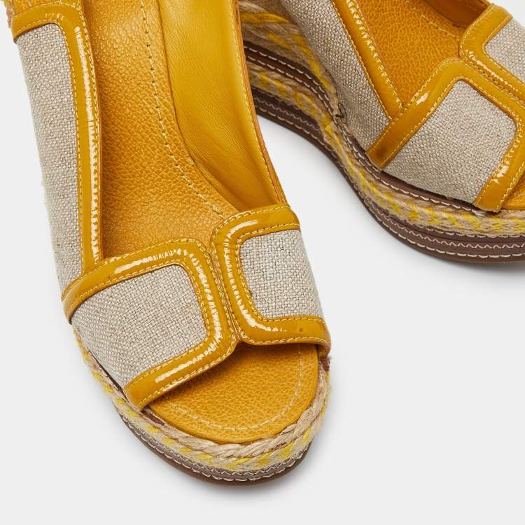 Pre Owned Tory Burch Yellow/Beige Canvas and Patent Leather Espadrille Wedge Platform Slingback Sandals Size 40