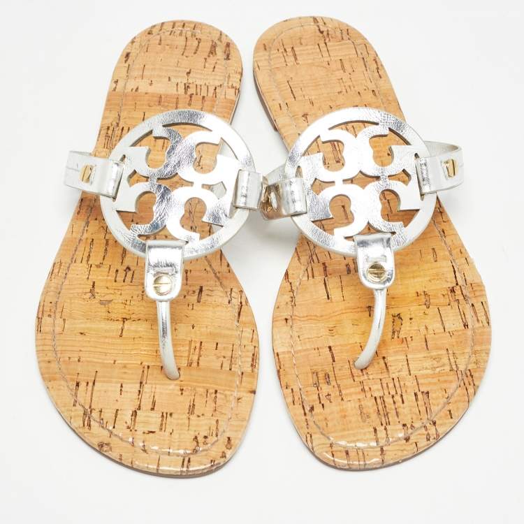 Pre Owned Tory Burch Silver Leather Miller Flat Sandals Size 39