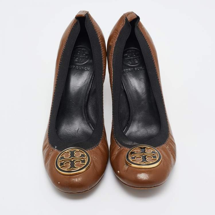 Pre Owned Tory Burch Brown Patent Leather Caroline Scrunch Pumps Size 39