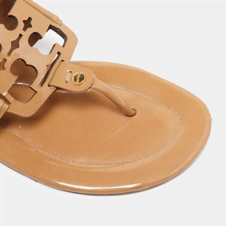 Pre Owned Tory Burch Beige Patent Leather Thong Flats Size 38.5