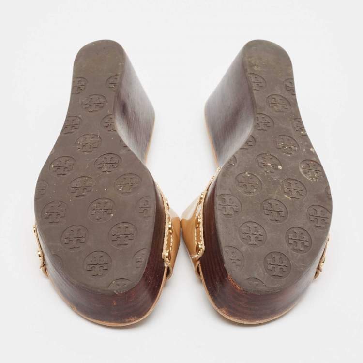 Pre Owned Tory Burch Beige Patent Leather Platform Sandals Size 38.5