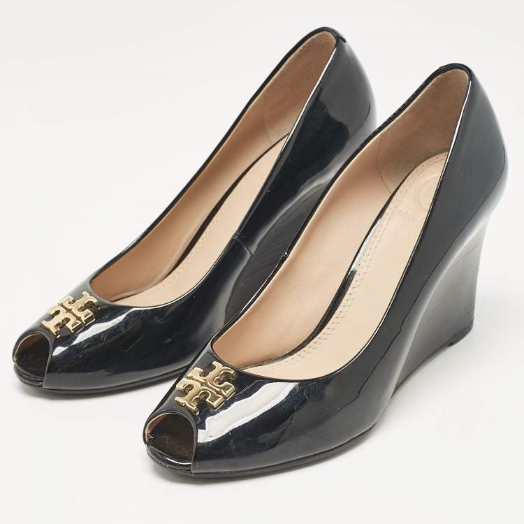 Pre Owned Tory Burch Black Patent Leather Jade Wedge Pumps Size 36.5
