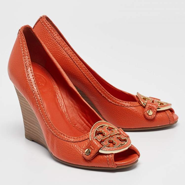 Pre Owned Tory Burch Orange Leather Wedge Sandals Size 37